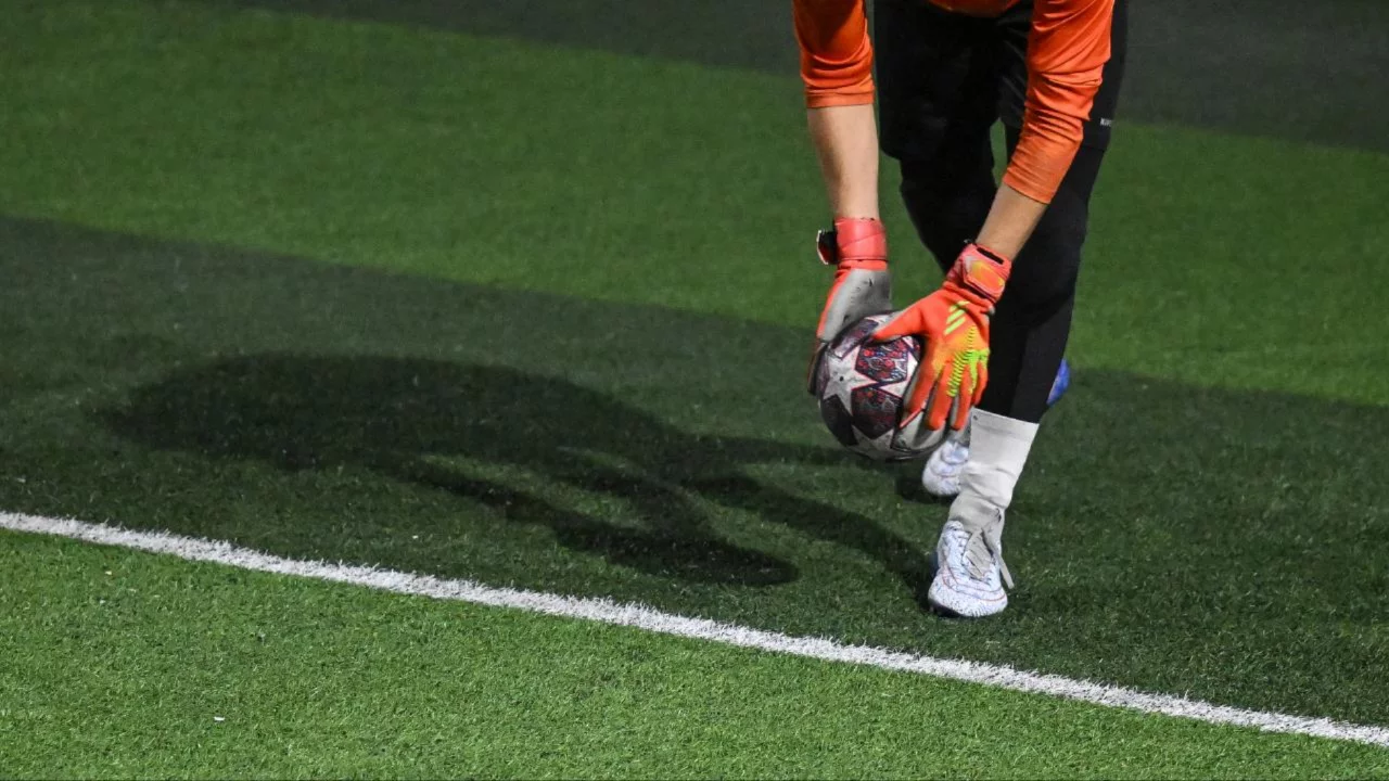 Uzmanlar uyardı: Halı saha maçları gizli kalp hastalıkl...