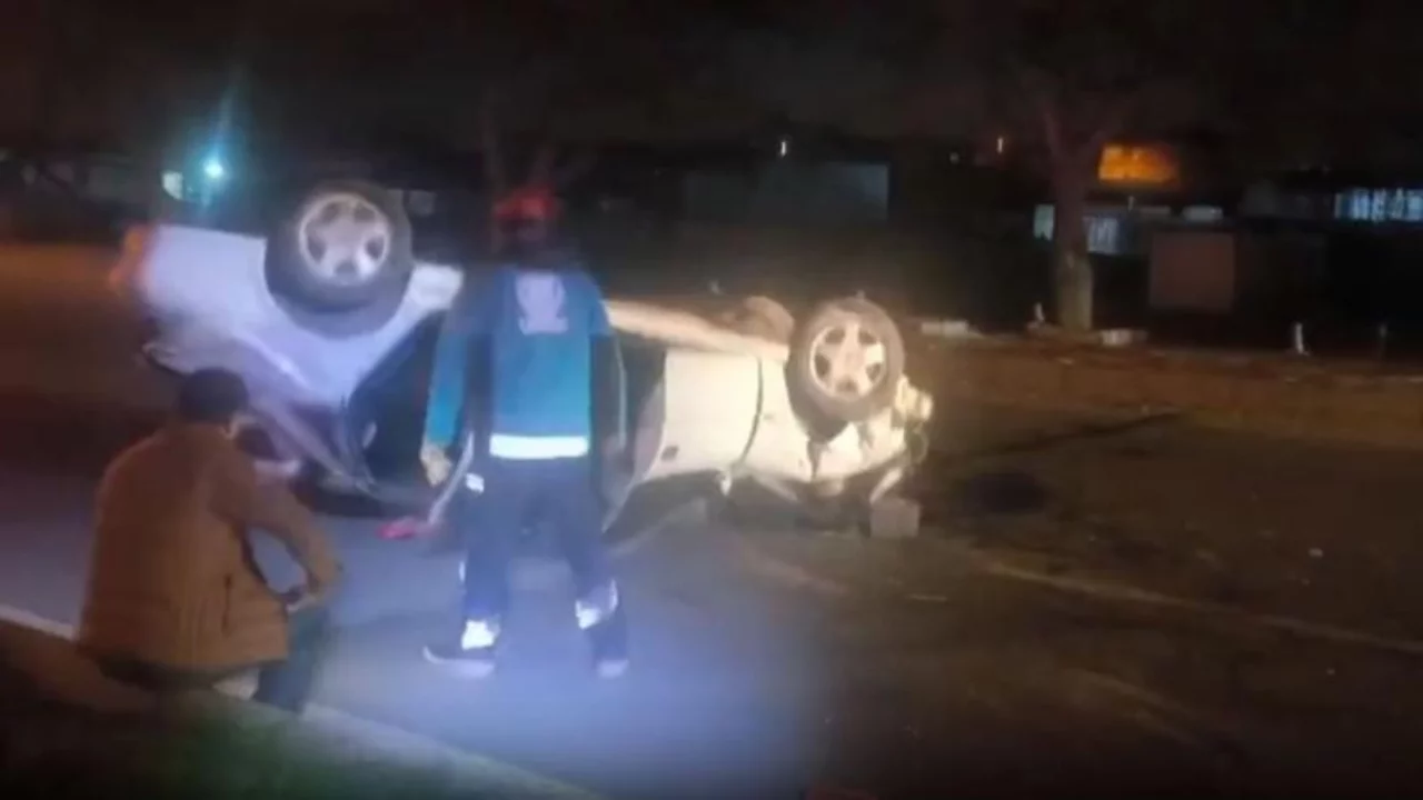 Şanlıurfa'da iki otomobil birbirine girdi: &Ouml;l&uuml; ve yaralılar var...