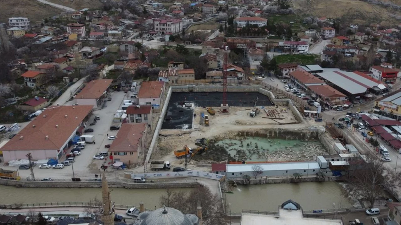 Darende'de yeni &ccedil;arşı projesinde &ccedil;alışmalar s&uuml;r&uuml;yor