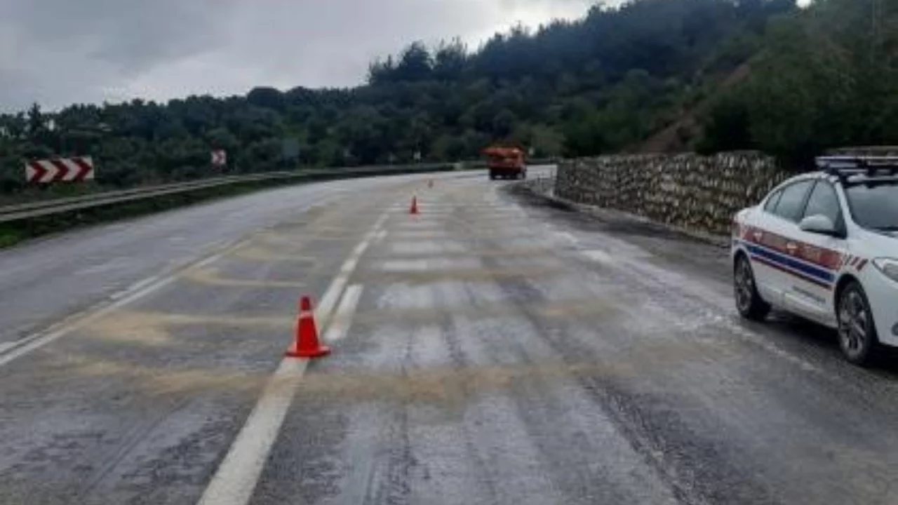 Su birikintisine karşı kaplama ve kumlama &ccedil;alışması