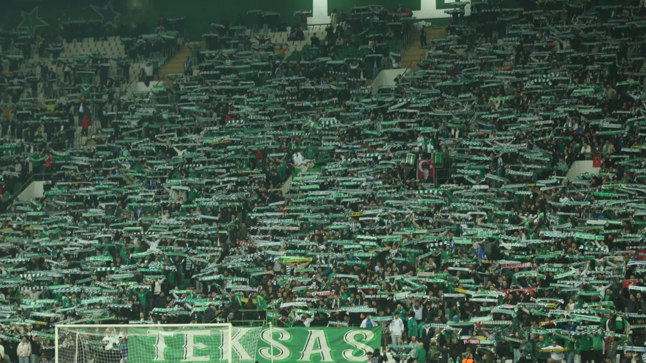 Bursaspor maçının stadı değişti! Timsah kazanır, Aliağa takılırsa bayram var...