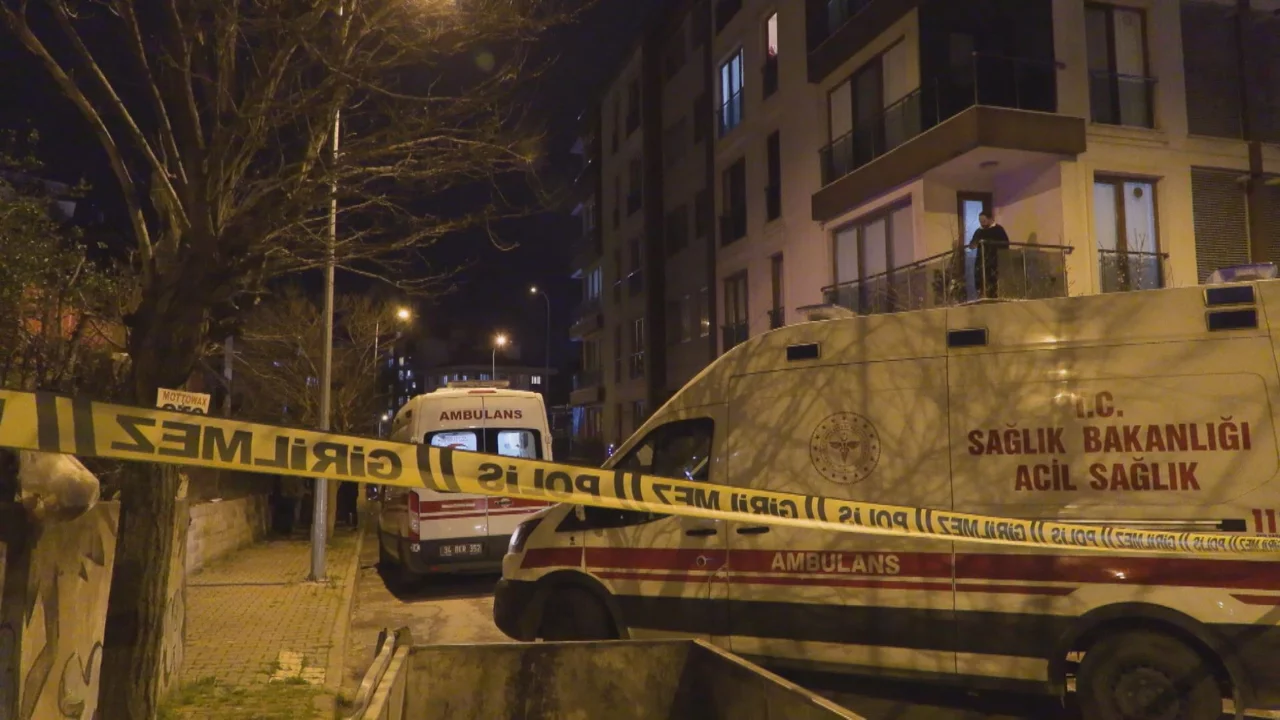 Aile içi katliam! Anne ve ağabeyini öldürdü, silahıyla yakalandı...