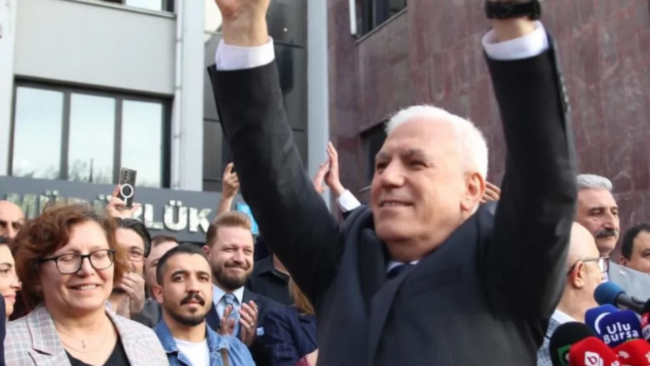 Başkan vekili se&ccedil;imi &ouml;ncesi Bozbey'den a&ccedil;ıklama!
