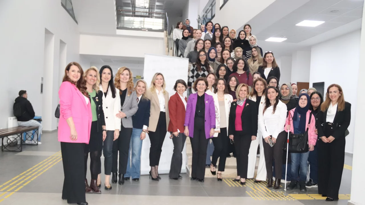 BUİKAD kadınları dijital dönüşüme hazırlıyor