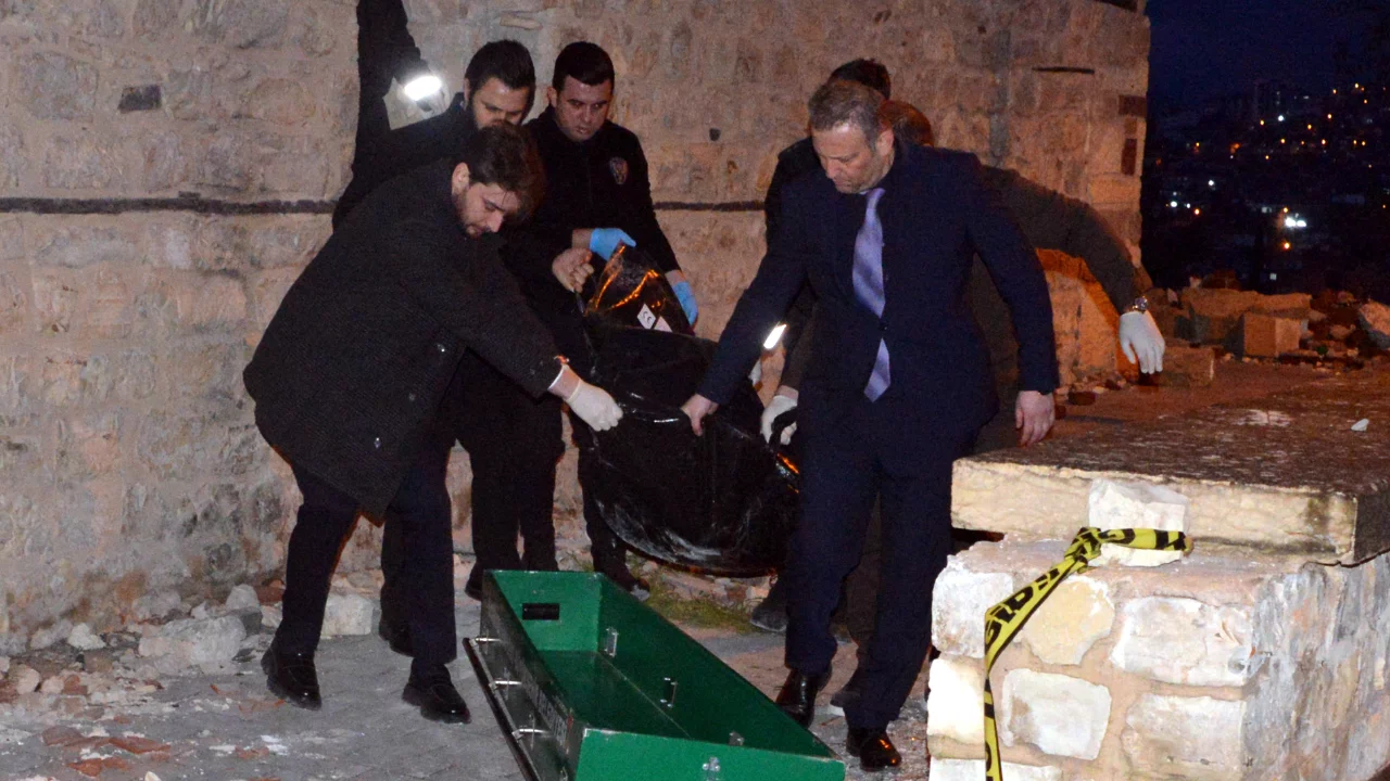 Kayıp olarak aranıyordu; boğazı kesilmiş halde ölü bulundu!