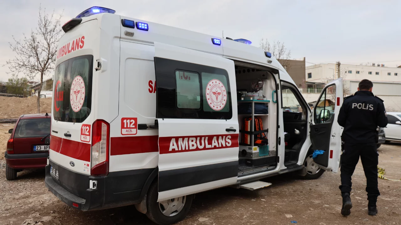 Elazığ'da haber alınamayan şahıs evinde &ouml;l&uuml; bulundu