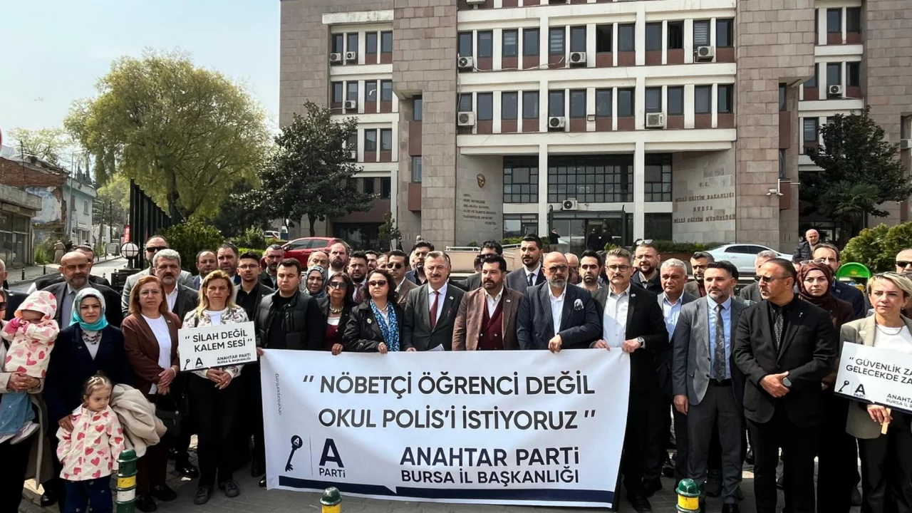 Anahtar Parti Bursa'dan sert çıkış! "Okullarda şiddete artık yeter!"