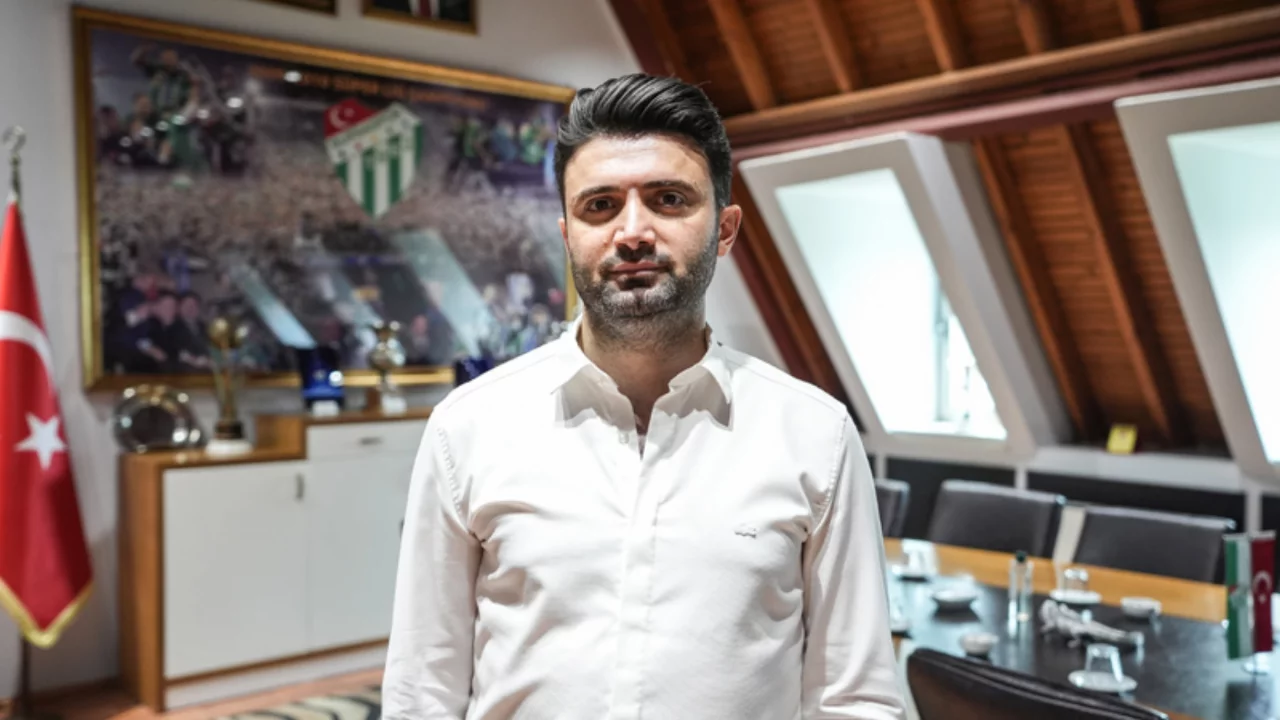 Bursaspor Başkanı Enes Çelik'ten önemli mesajlar...