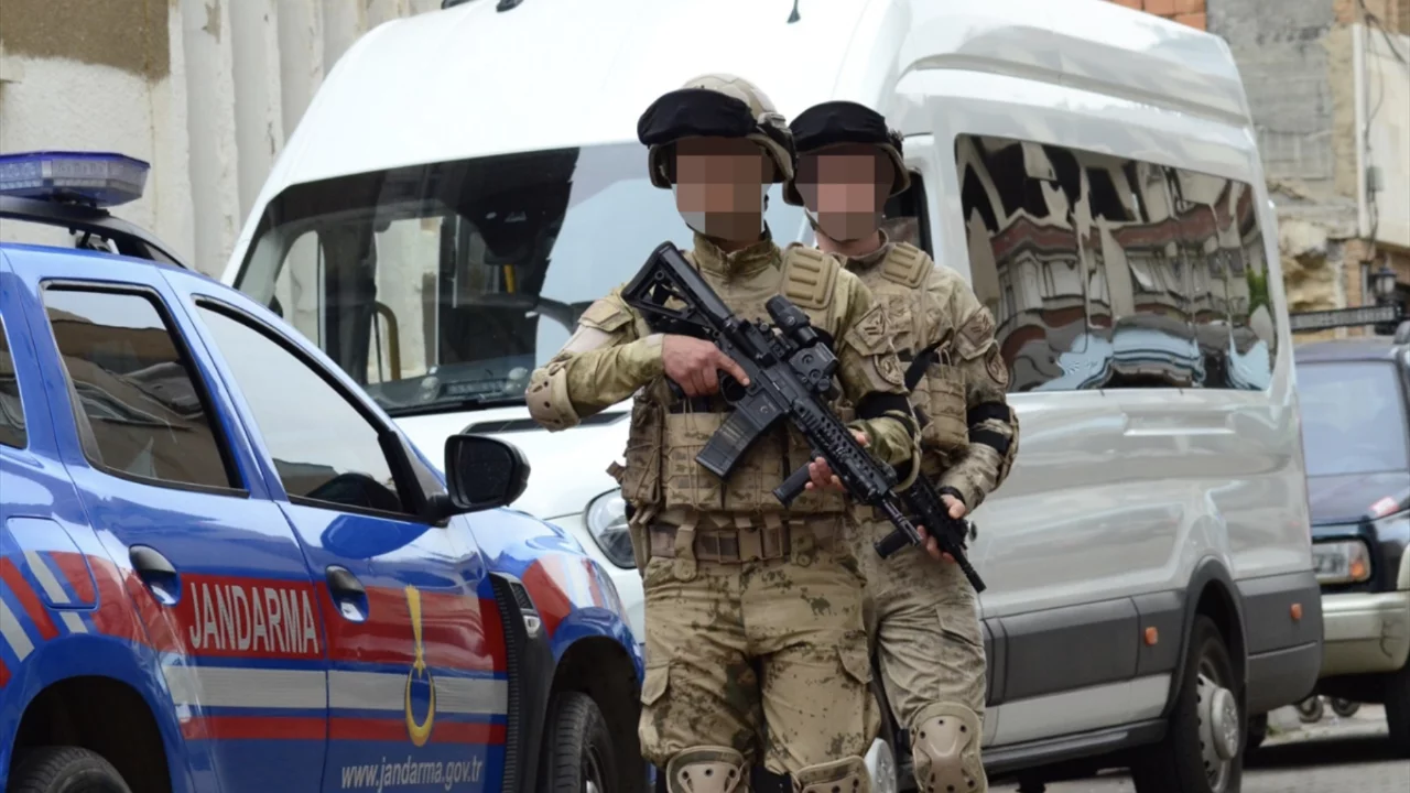 Aydın merkezli dolandırıcılık operasyonunda 6 şüpheli tutuklandı