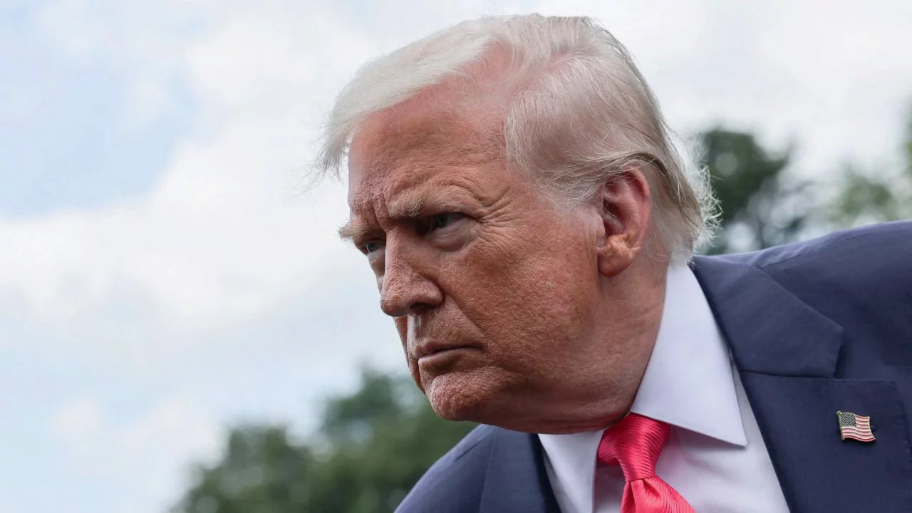 Hürmüz'ün kapatılması Trump'ı kızdırdı! "İran bize şantaj yapamaz"