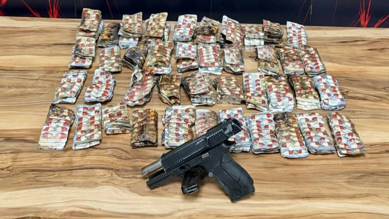 İzmir'deki ev yangınında uyuşturucu madde ele geçirildi; 10 gözaltı