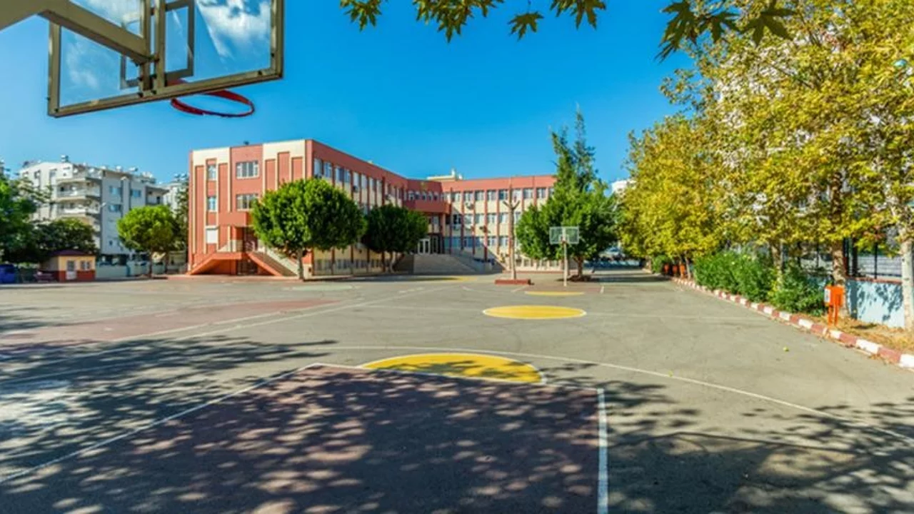 Okullara yeni yasaklar geliyor!