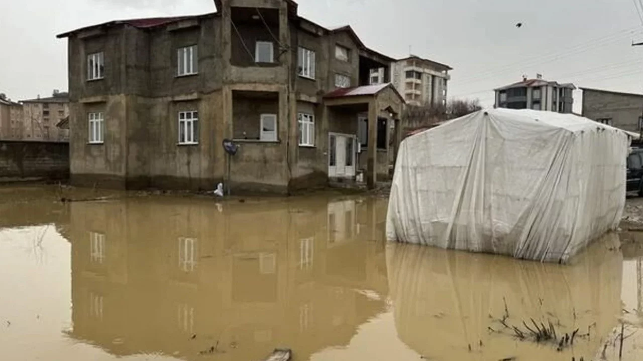 Hakkari'de sağanak alarmı
