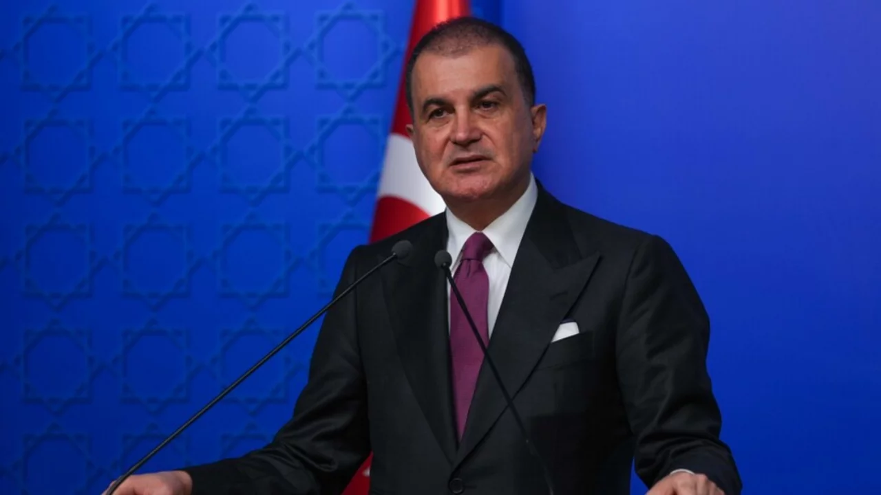 AK Parti Sözcüsü Çelik'ten CHP Genel Başkanı Özel'in aç...