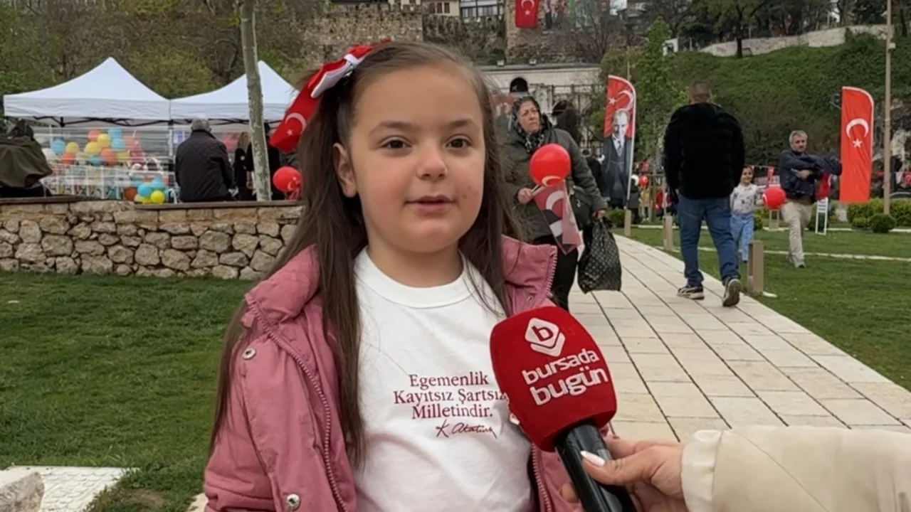 Bursa'da bugün mikrofon çocuklarda!