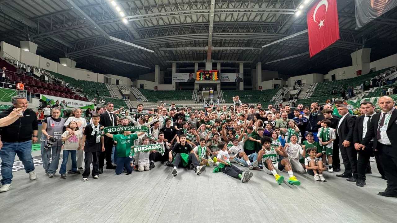 Bursaspor Basketbol kritik karşılaşmayı kazandı!