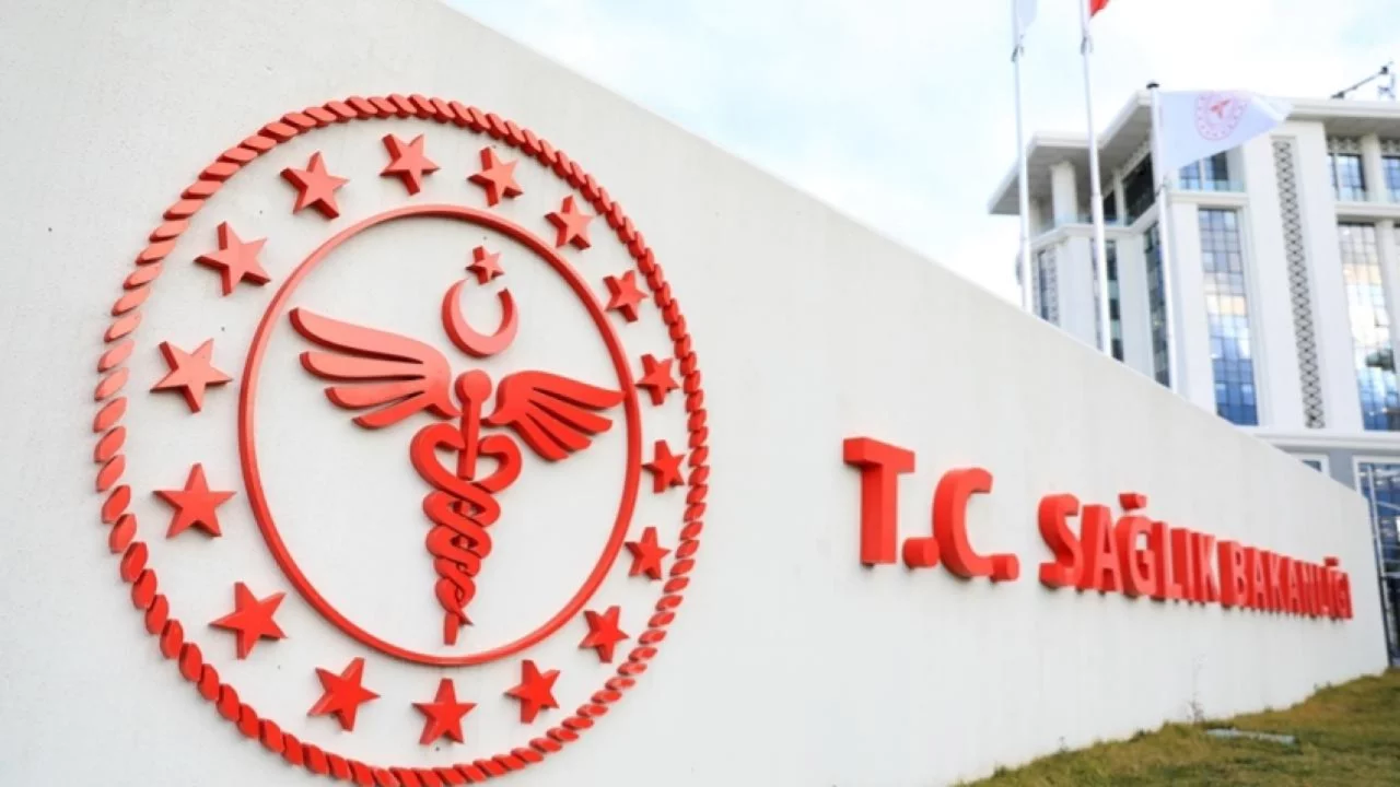 Sağlık Bakanlığı'ndan 'hastanelerin satıldığı' iddialar...