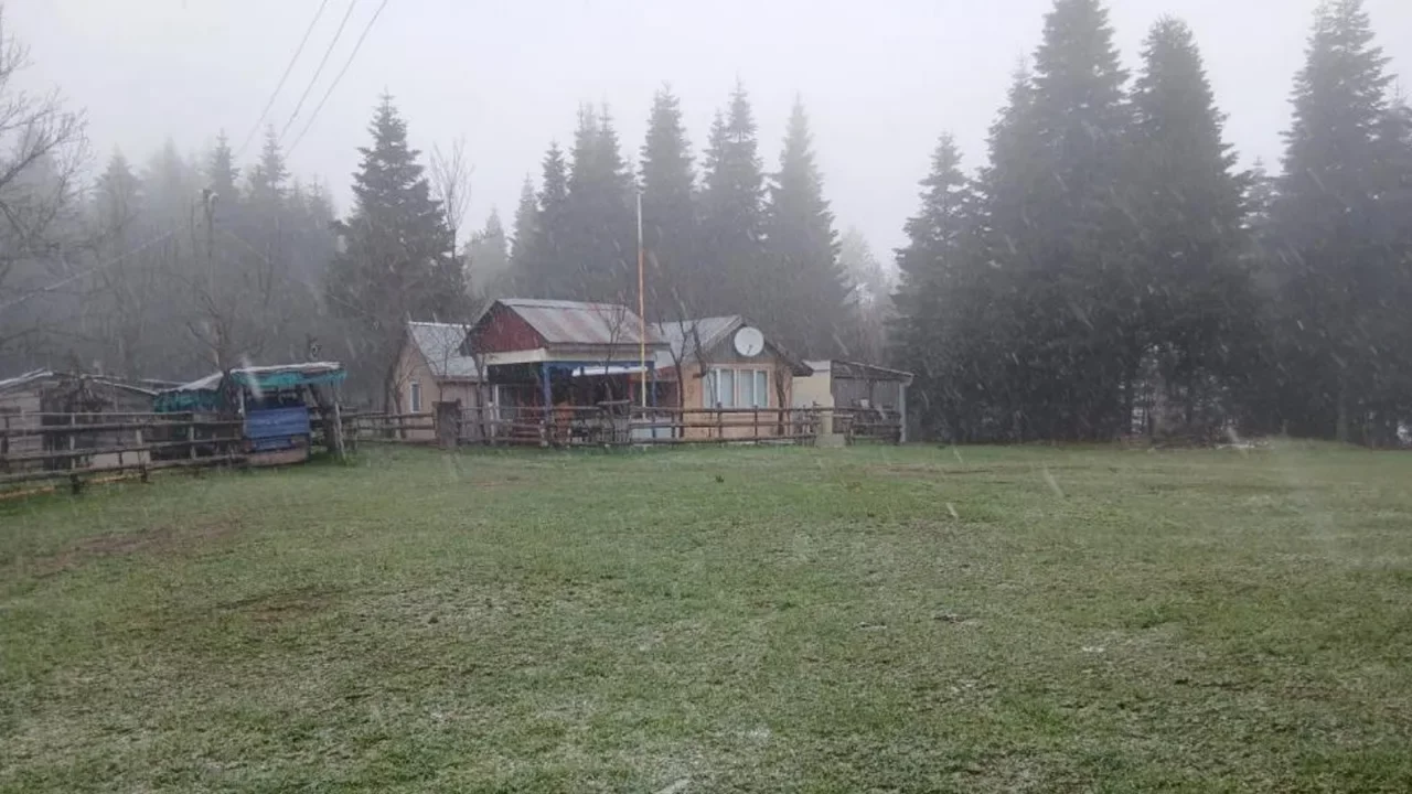 Sakarya'da mayıs ayında kar s&uuml;rprizi!