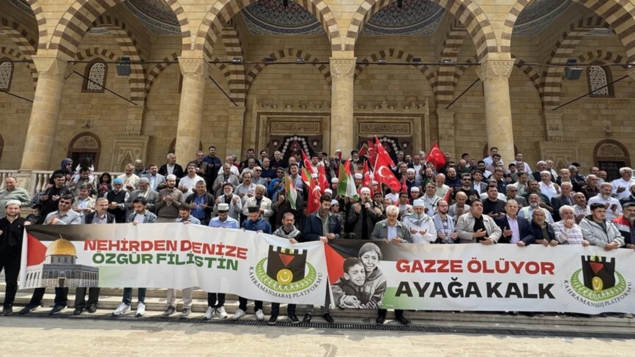 İsrail'in Küresel Sumud Filosu'na saldırısı protesto edildi