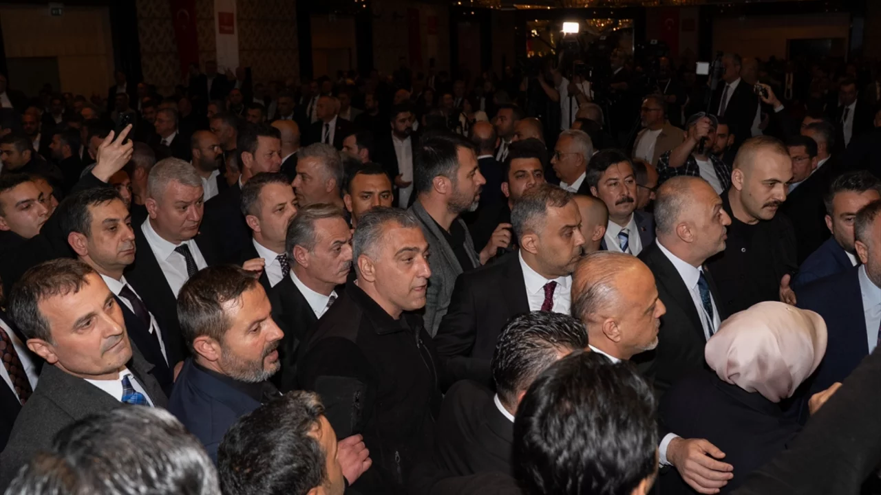 Türkiye Belediyeler Birliği seçiminde kavga! Arbede yaşandı