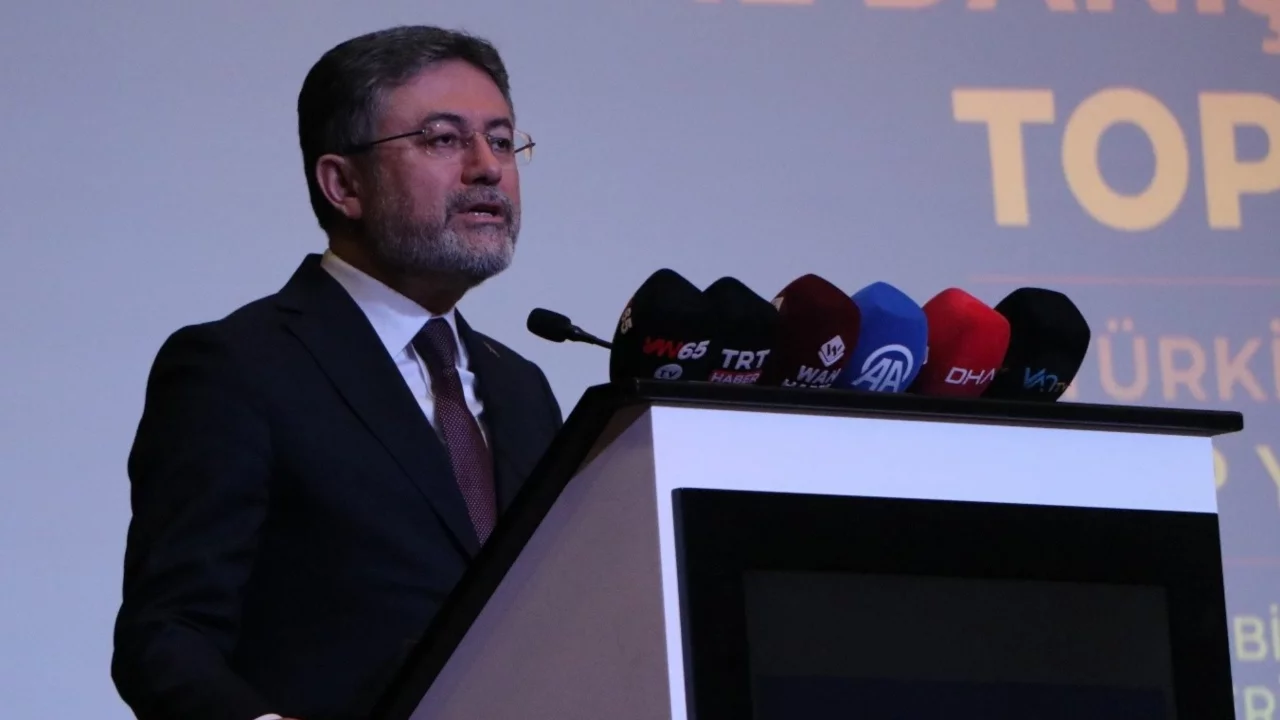 Bakan Yumaklı: "Soykırıma 'dur' diyen tek lider Erdoğan...