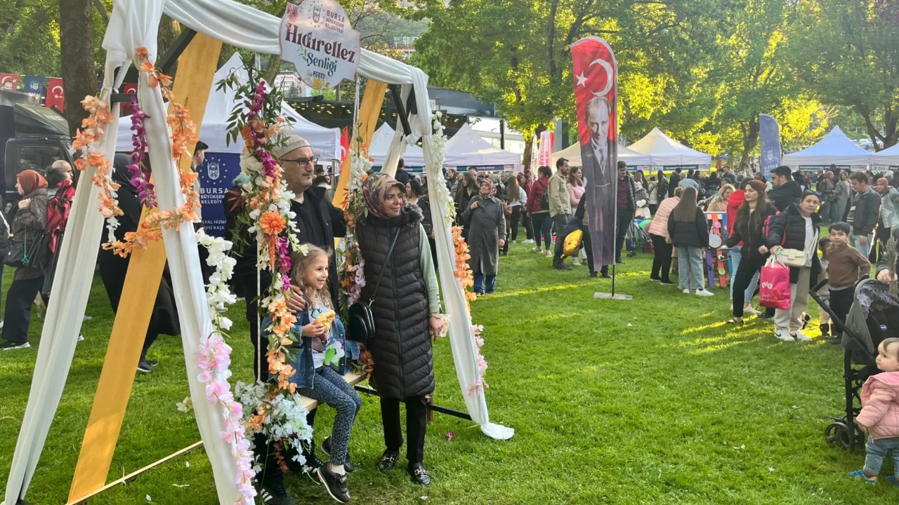 Bursa'da Hıdırellez coşkusu Kültürpark'ta yaşanıyor!