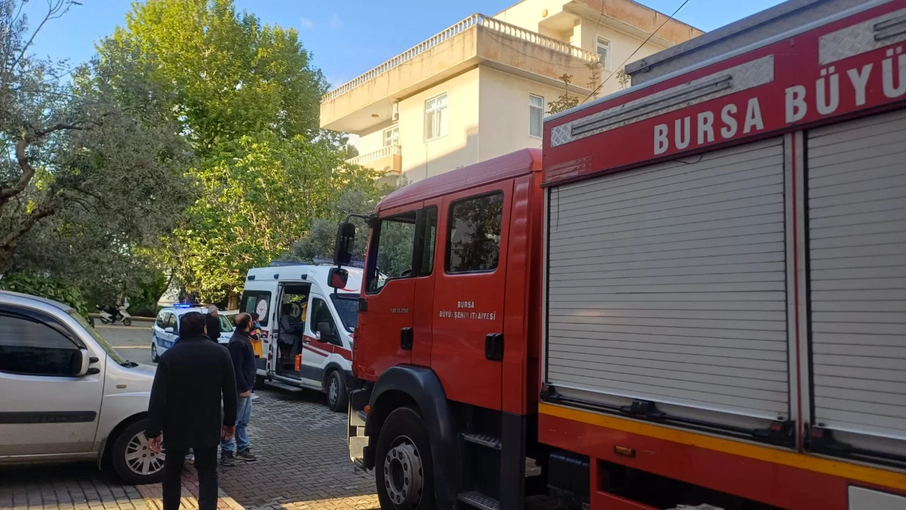 Bursa'da ocakta unutulan yemek evi yakıyordu!