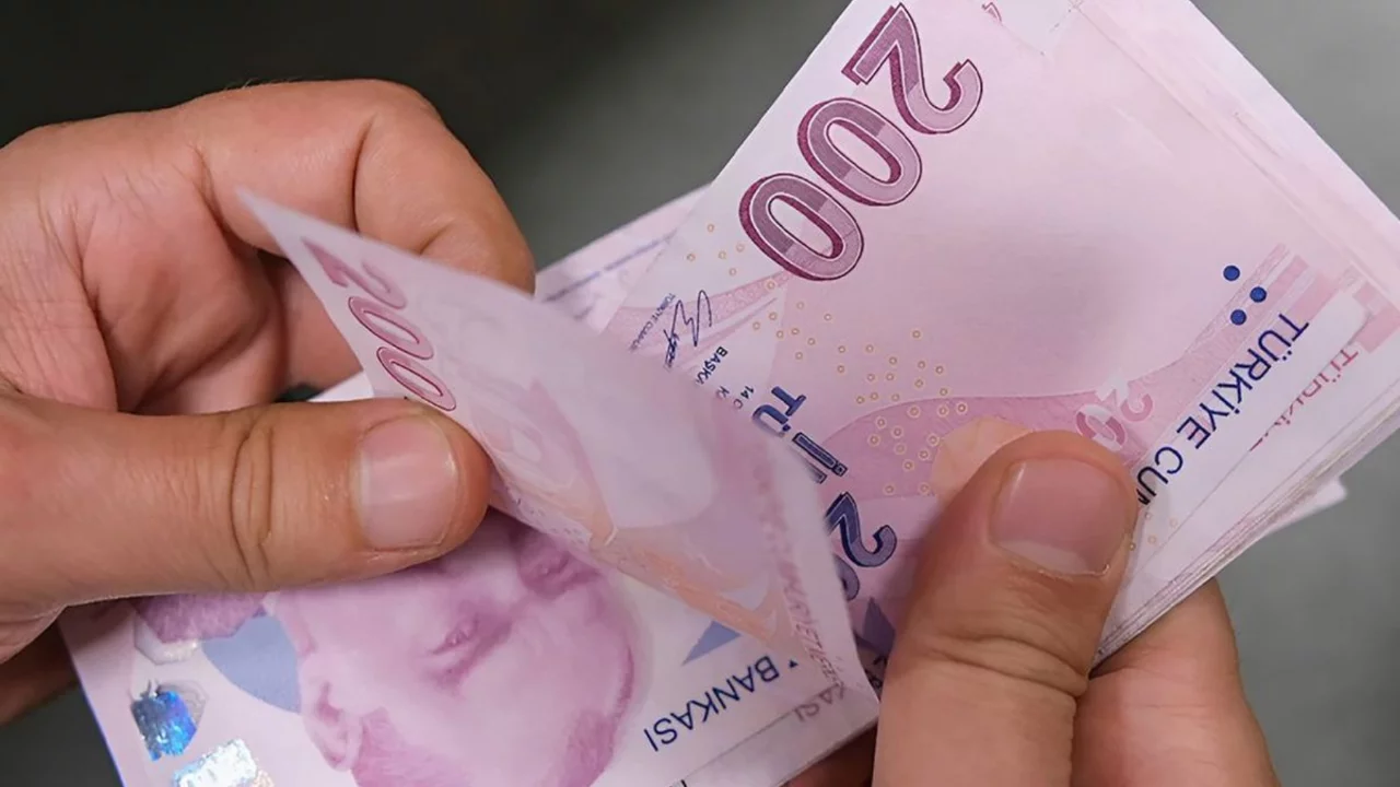 Hesaplar sil baştan! İşte en düşük emekli maaşı için konuşulan rakam