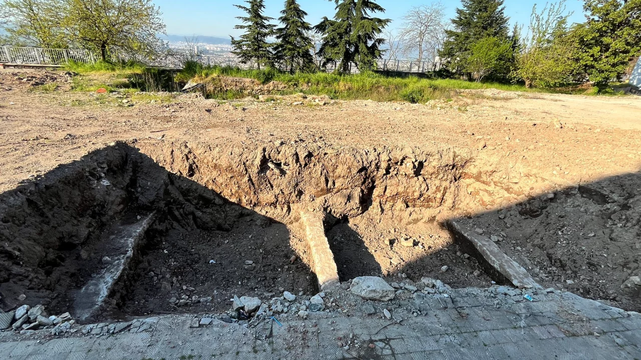 Bursa'da tarih gün yüzüne çıkıyor! Tophane'de kazı çalışmaları devam ediyor...