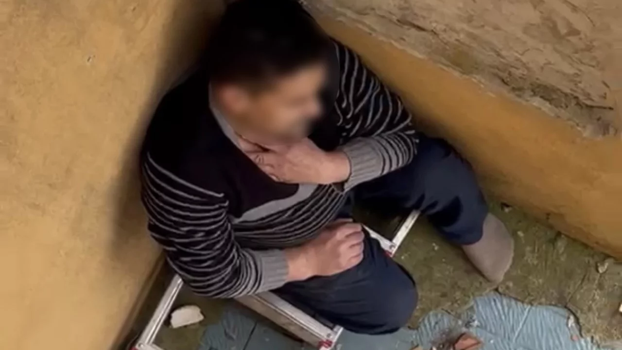 Bursa'da firari, polisle saklambaç oynadı! Çatıda saklanırken yakalandı...