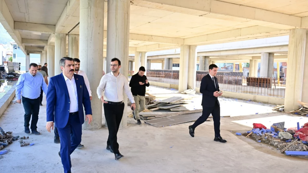 Bursa'da yeni yaşam merkezi: Pazar alanı ve gençlik merkezi bir arada