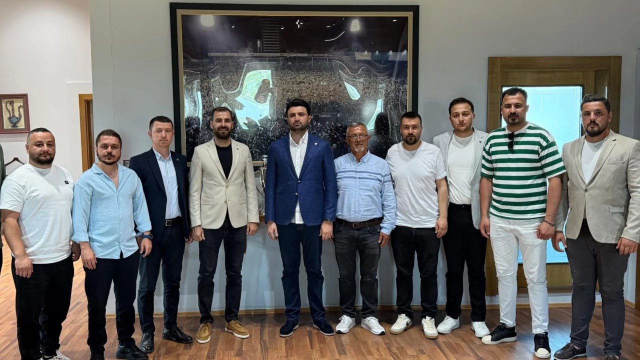 Bursasporlular derneklerinden başkan Enes Çelik'e tam destek!