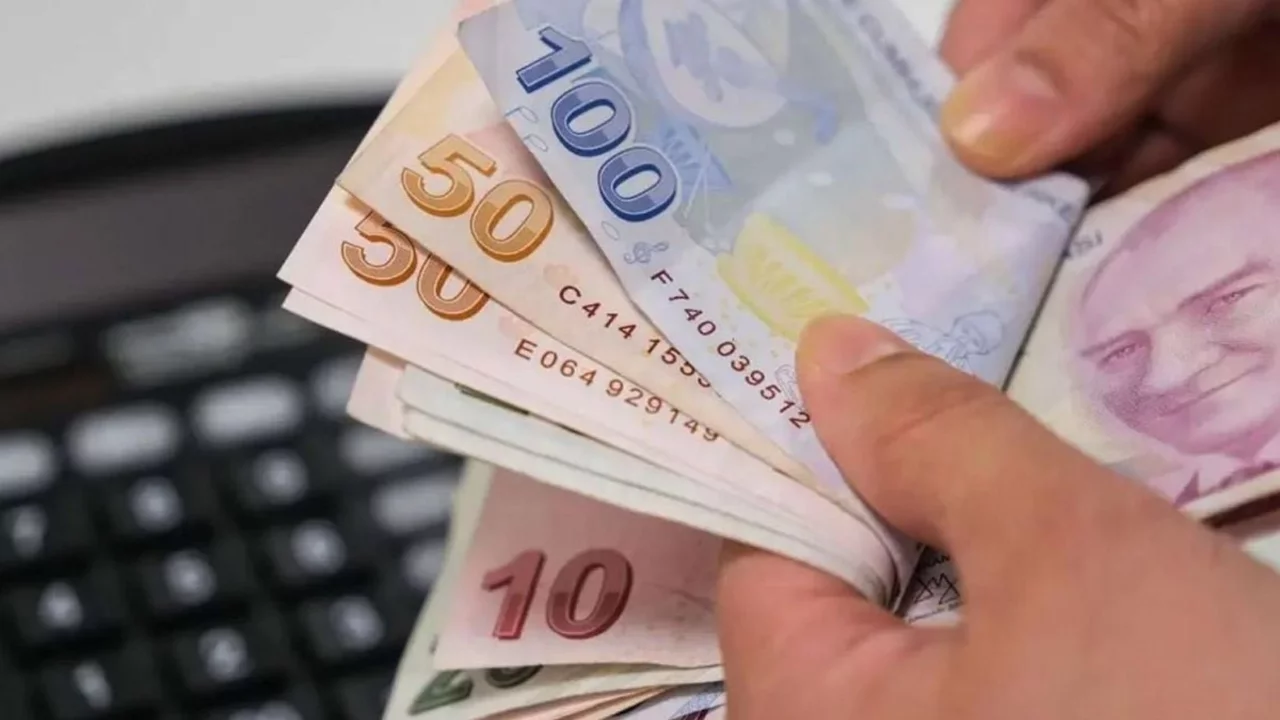Hesaplar değişti! İşte emekli ve memura yapılacak zam oranı