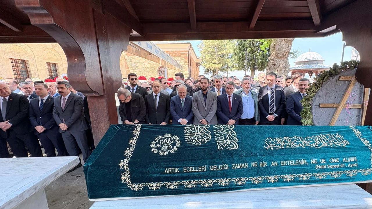 Egemen Bağış'ın kayınpederi Mehmet Şener son yolculuğuna uğurlandı!