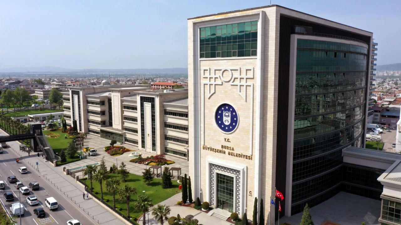 Bursa Büyükşehir'de kritik toplantı: 1 milyarlık kredi görüşülecek... 