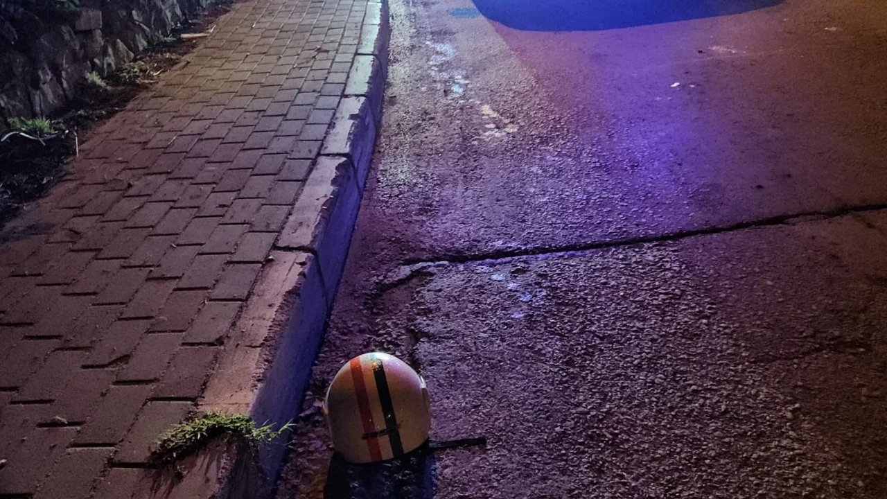 Bursa'da gece saatlerinde feci kaza! Motosiklet sürücüsü ağır yaralı...