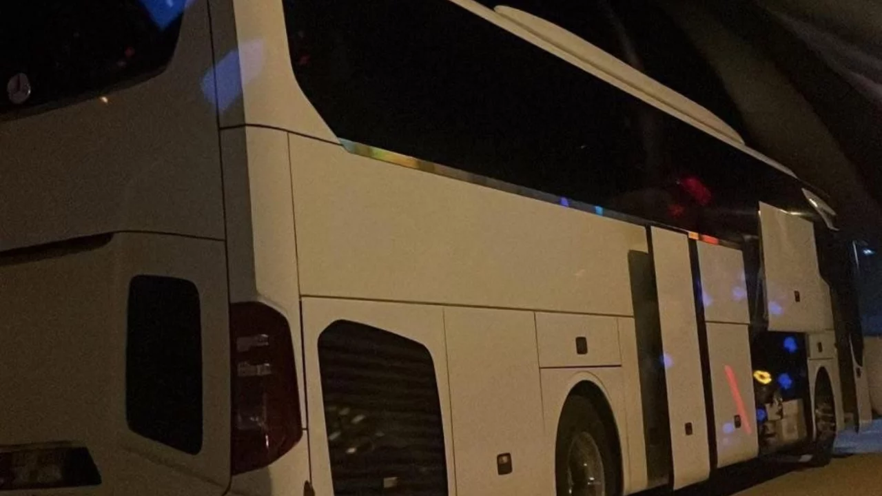Bursa molası sonrası zehirlenme şüphesi! Onlarca öğrenci hastanelik oldu...