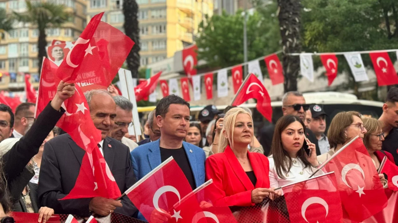 Bursa Osmangazi, 19 Mayıs'ı coşkuyla kutladı! 
