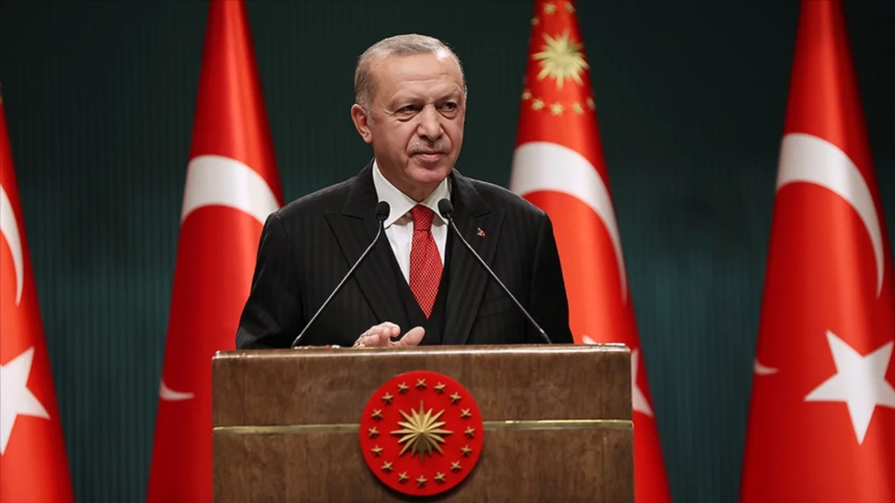 Cumhurbaşkanı Erdoğan'dan gençlere dikkat çeken mesajlar: "Türkiye'nin geleceğini sizler şekillendireceksiniz"