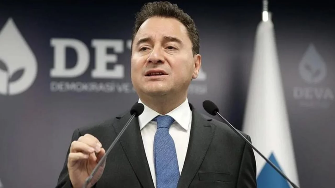 CHP'yi sert eleştiren Babacan'dan karar sonrası sürpriz yorum