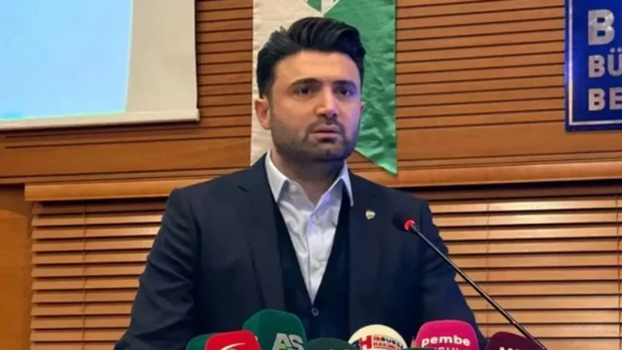 Bursaspor Başkanı Çelik'ten açıklama: 'Borç bırakmadık'