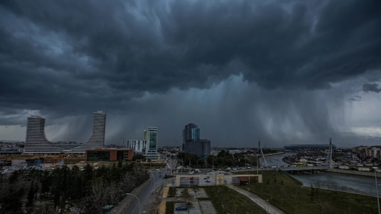 Dışarı çıkacaklar dikkat: Bursa için kritik saatler açıklandı!