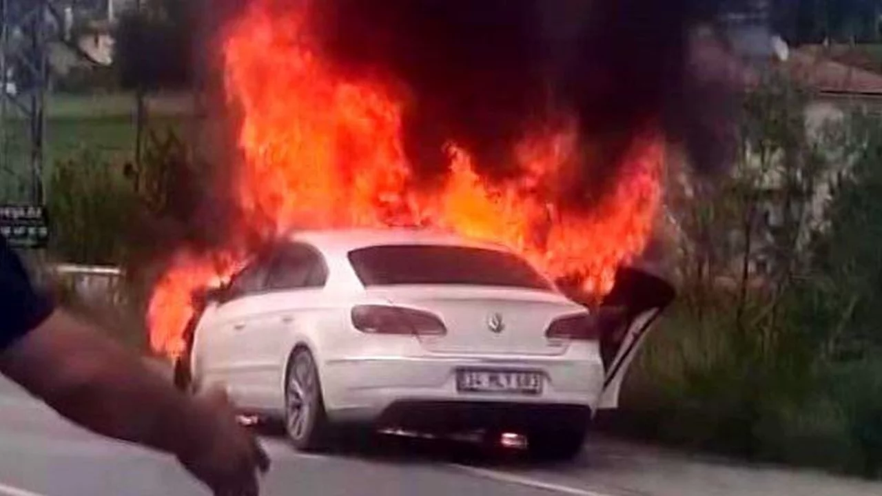 Feci kaza: Dede ve torun hayatını kaybetti, araç alev aldı!