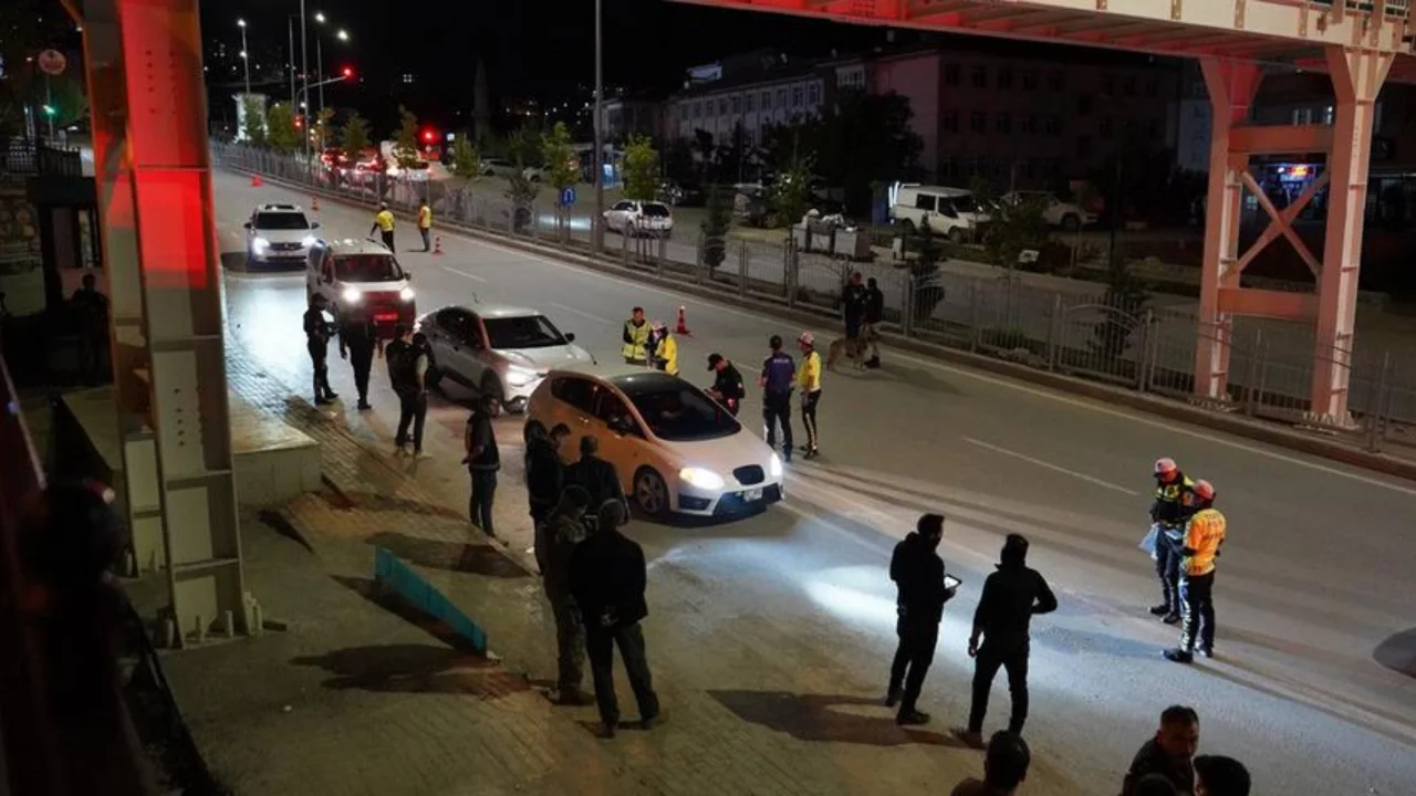 Giriş çıkışlar kapatıldı! Kent ayağa kalktı! Emniyet müdürü bile sahaya indi