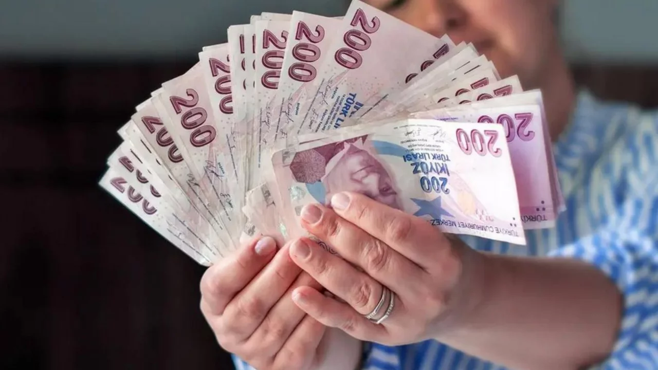 İşte en düşük emekli maaşı için konuşulan rakam!