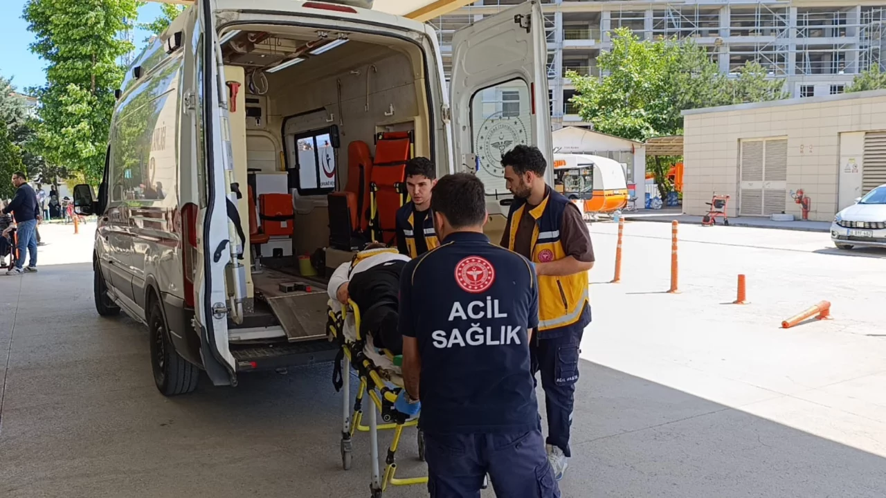 Bursa'daki motosiklet kazasında ortalık karıştı! Sürücü darp edildi...