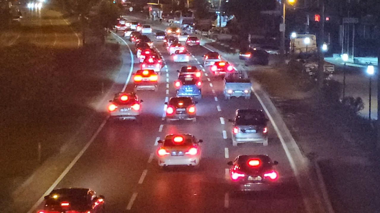 Bursa'dan İstanbul yönü gecede kilit!