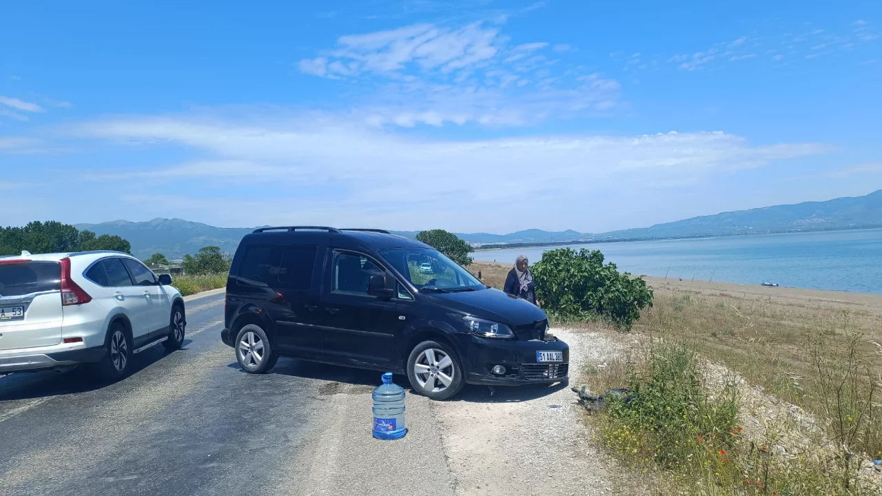 Bursa'da feci kaza! Motosiklet ile hafif ticari araç çarpıştı, 1 ağır yaralı