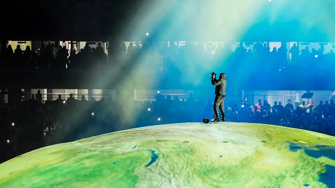 Kanye West konserinden elde edilen gelir dudak uçuklattı! İşte o rakam...