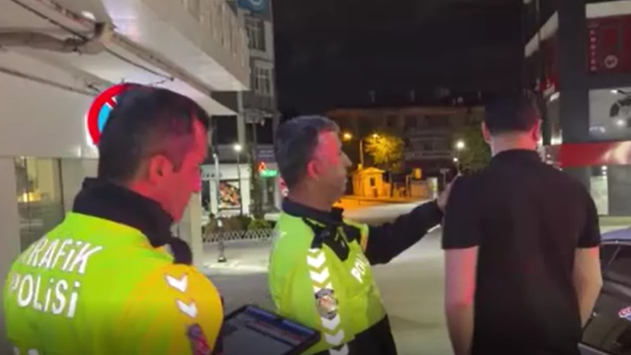 Alkolmetreye ısrarla üflemedi! Hayatının cezasını yedi...